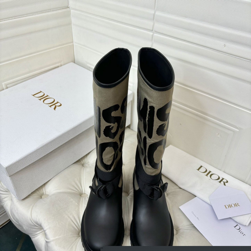 ch**an D*or boots